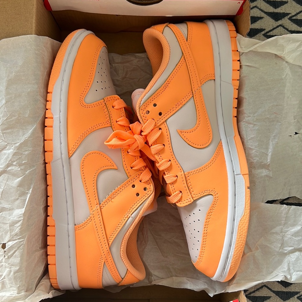 Nike Dunk Low Peach Cream